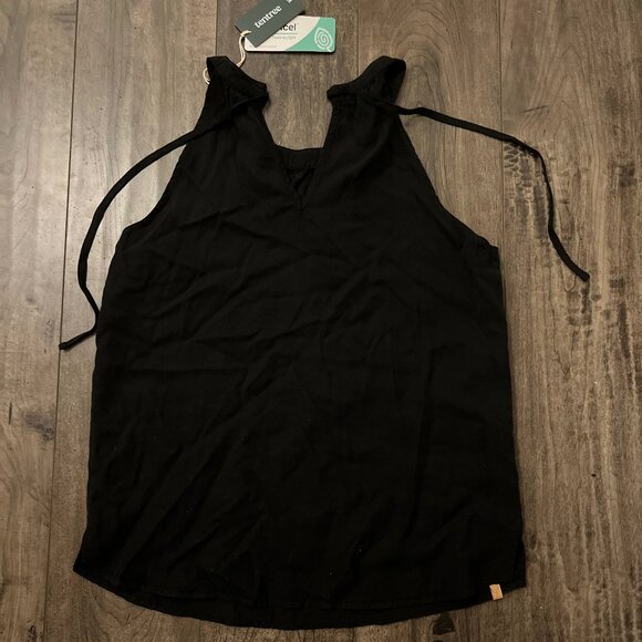 tentree Delta Tank - halter tank top with neck tie - Picture 7 of 7